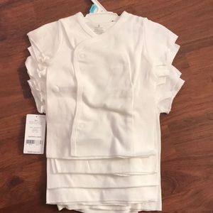 Newborn 5 pack white snap t-shirts
