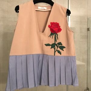 sleeveless top