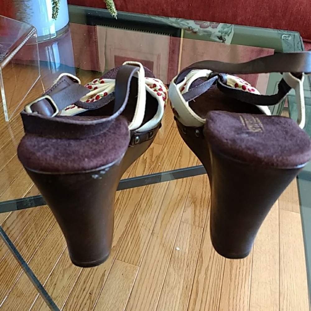 Seychelkes Wedge/Platform Sandals NEW Sz 8.5 - Picture 4 of 6