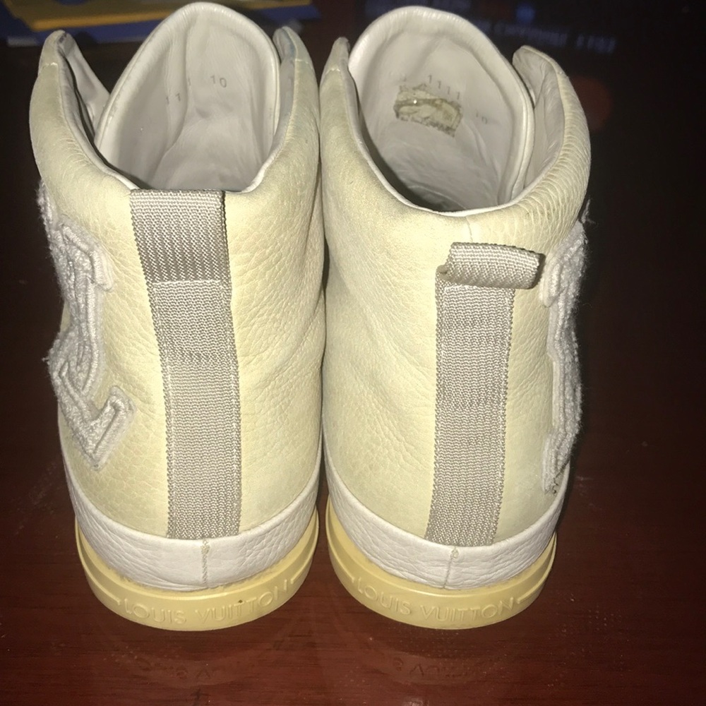 Shoes - Picture 3 of 3