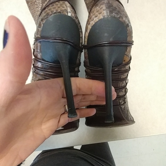 Snakeskin boots - Picture 3 of 8