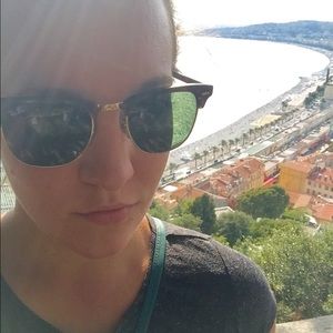 Meet your Posher, Gabrielle