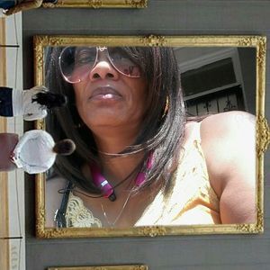 Meet your Posher, Marcia