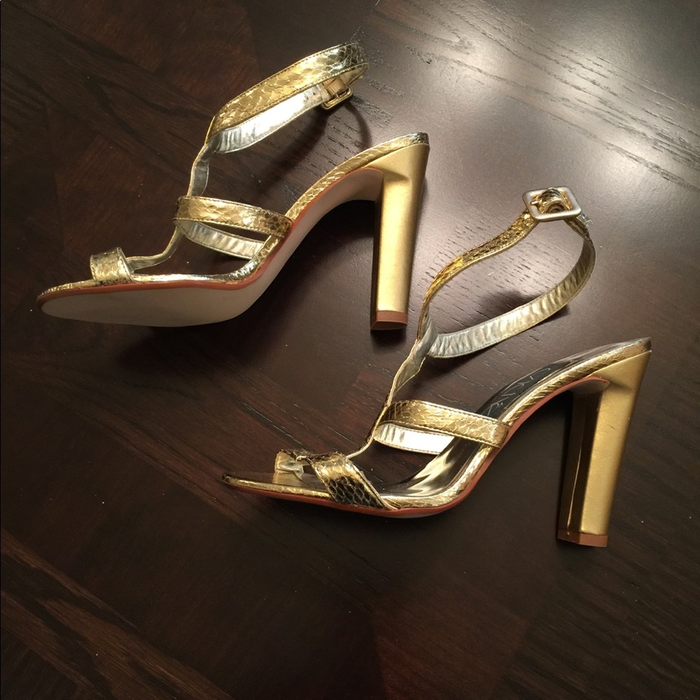 Size 7 Sexy Cache Gold Strappy Snakeskin Sandals!!