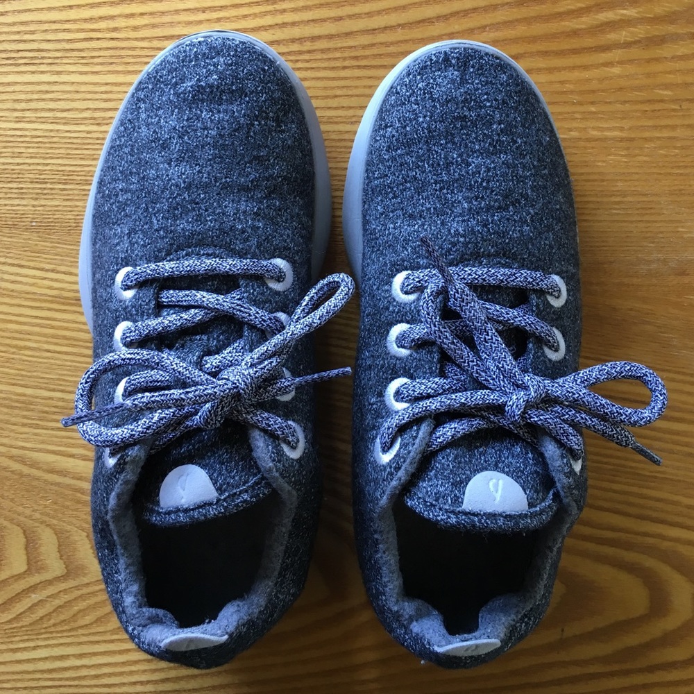 Grey Allbirds Runners!