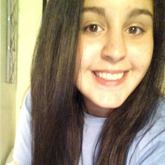 Meet your Posher, Caitlin - Picture 1 of 1