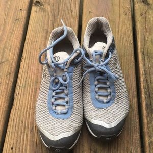 PEARL IZUMI Women Mountain Biking Shoes