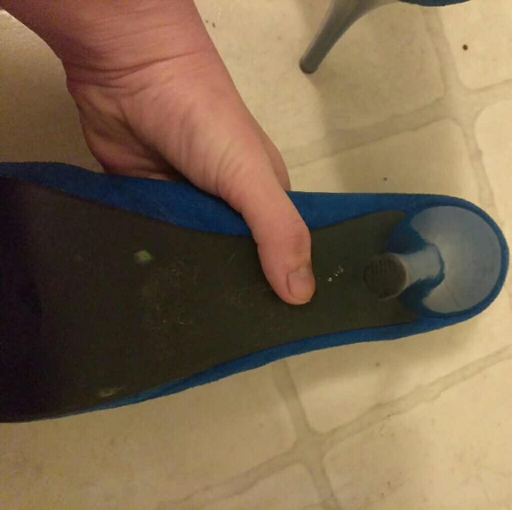Deb heels