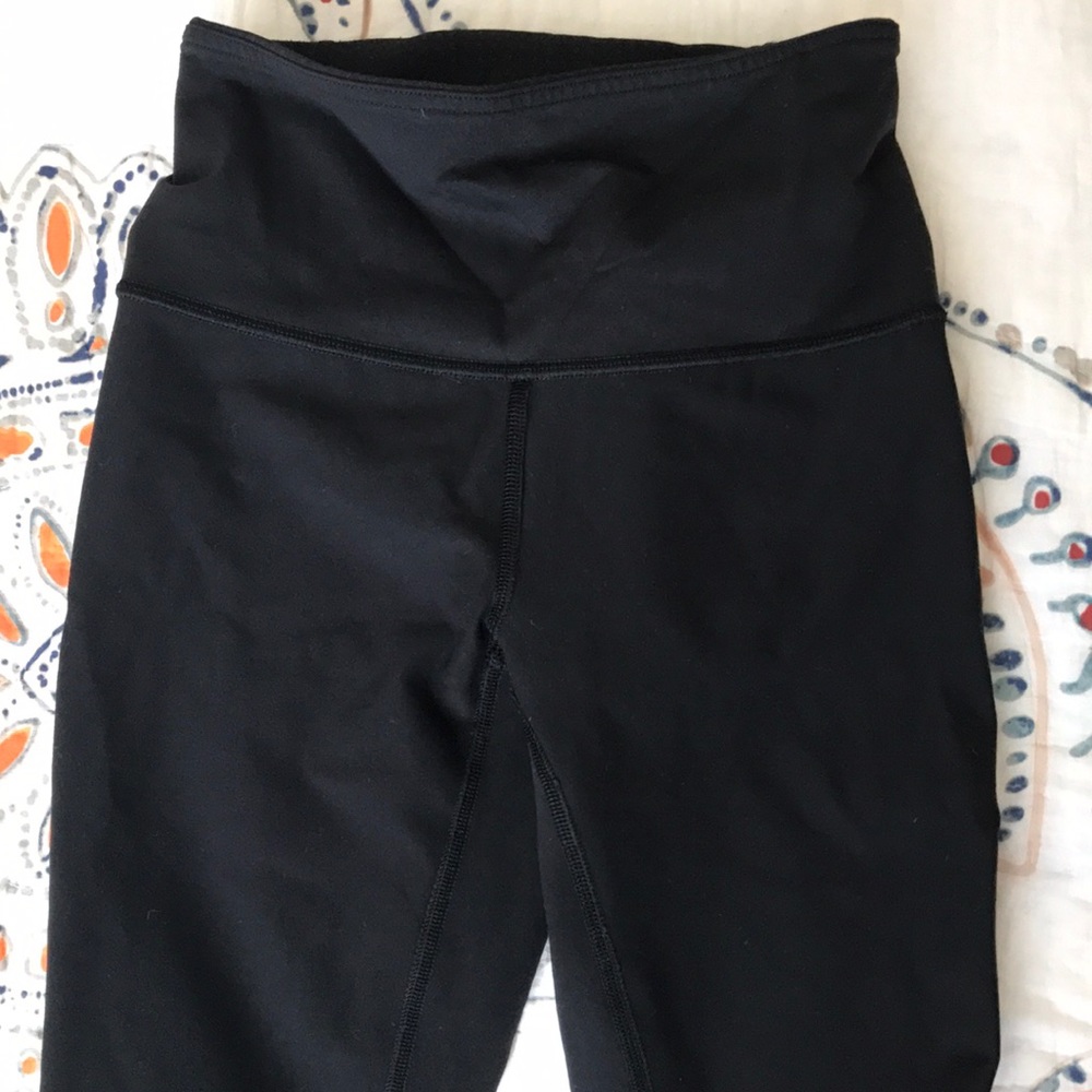 Lulu lemon black leggings 4