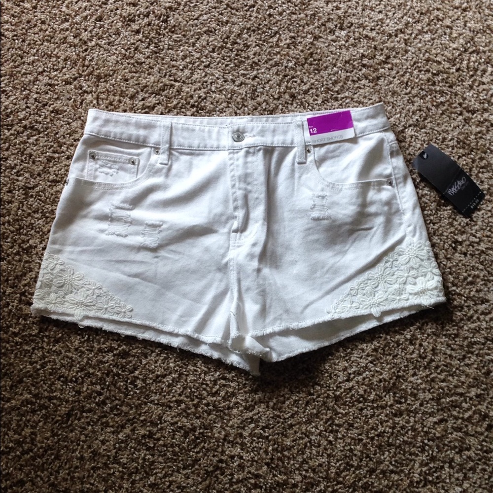 Mossimo White Jean Shorts W/ Lace Trim, 12