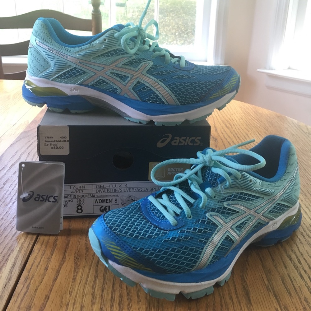 BRAND NEW ASICS
