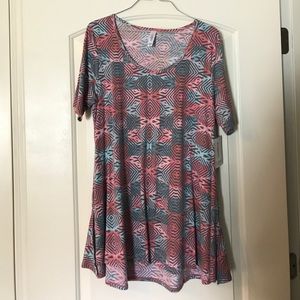 BNWT! LuLaRoe Perfect T