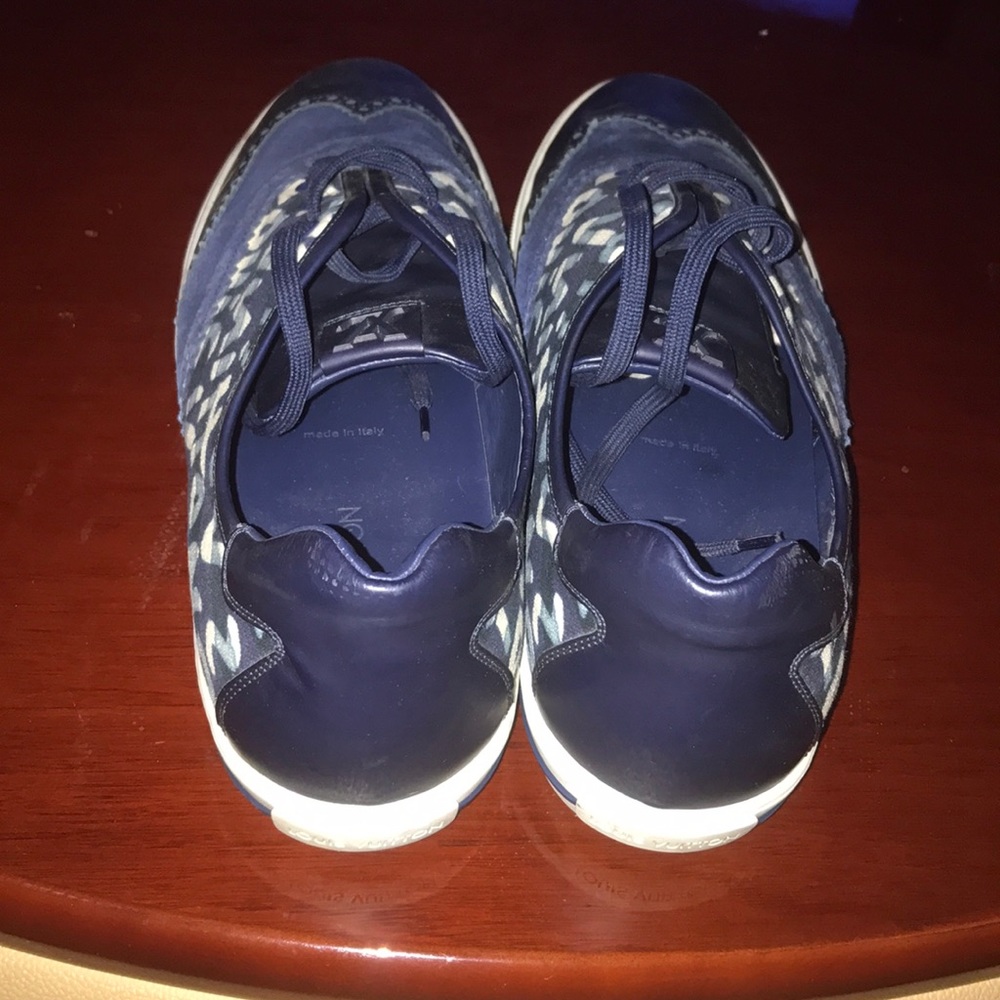 Shoes - Picture 3 of 3