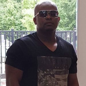 Meet your Posher, Derek