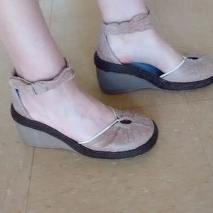 Chunky funky leather Gazith heel Mary Jane size 9
