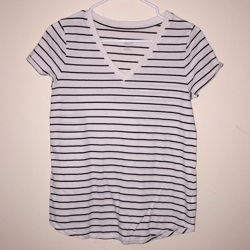 Mossimo striped v-neck small.