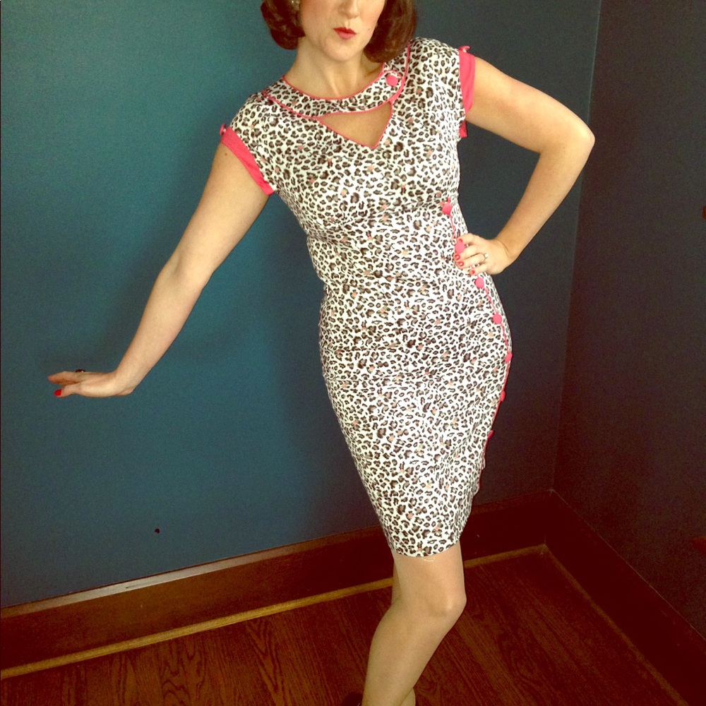 Vintage Leopard wiggle dress