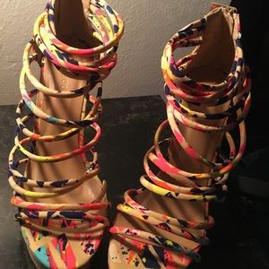 Cute heels soooo comfy!!