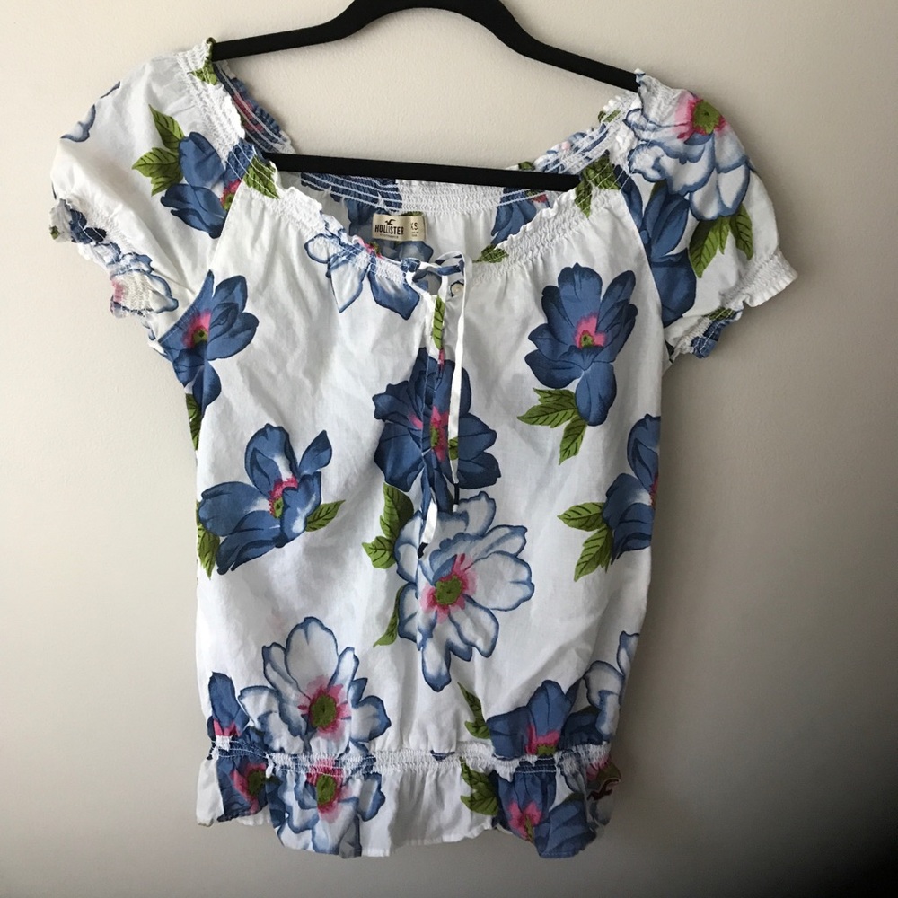 Hollister Floral Blouse , Size :XS