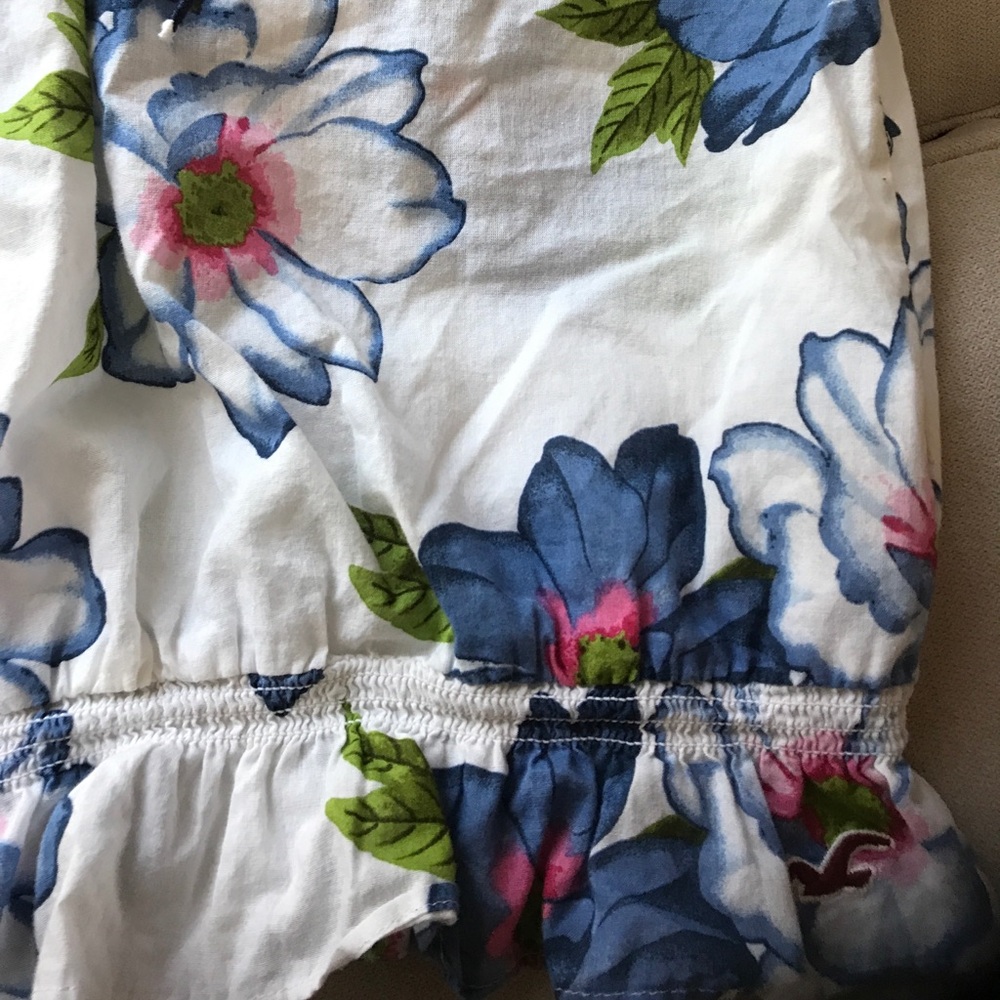 Hollister Floral Blouse , Size :XS - Picture 4 of 4