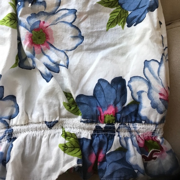 Hollister Floral Blouse , Size :XS - Picture 4 of 4