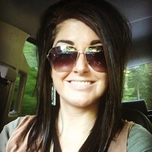 Meet your Posher, Tabitha