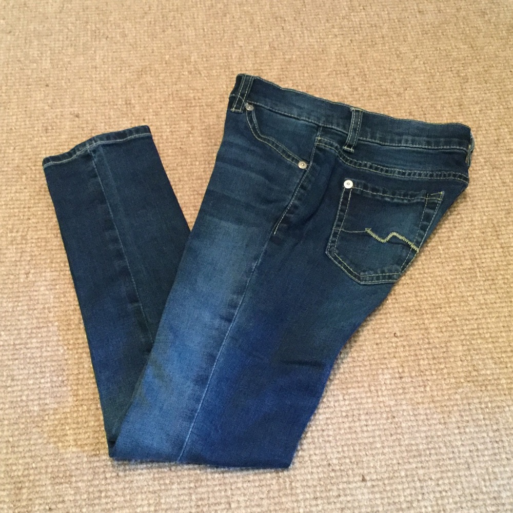 Like new--7 for All Mankind---skinny Jeans, size 8