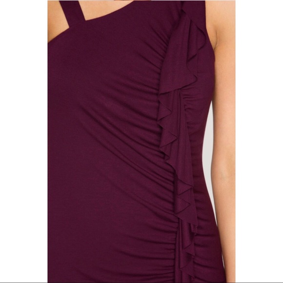 Maroon Bodycon Dress - Picture 4 of 5