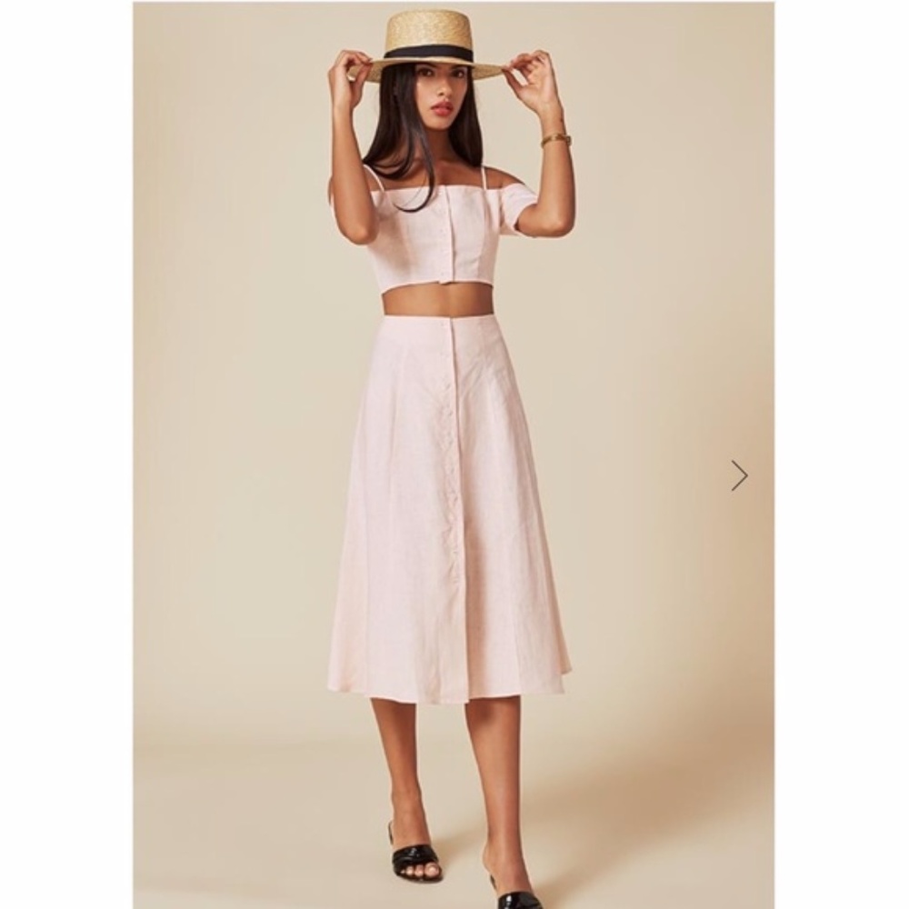 ❌SOLD❌Worn once Reformation Ava Two Piece Set-4 - Picture 2 of 6
