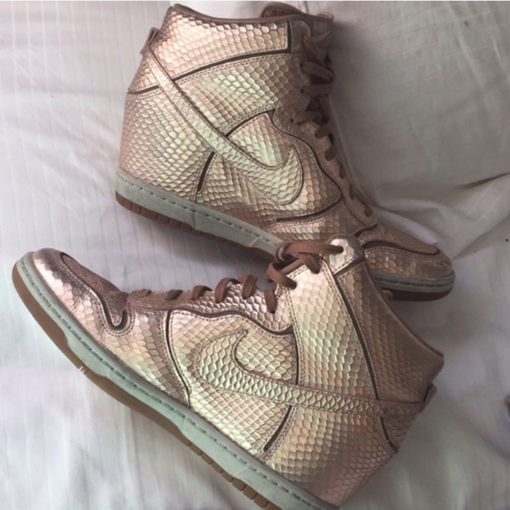 Nike Dunk Sky Hi Premium Metallic Bronze
