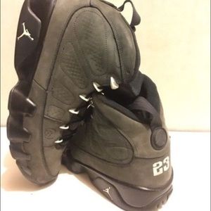 Jordan 9s special anthracite edition size 12