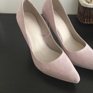 Forever 21 nude pointed pumps!