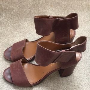 Size 8 Enzo angiolini heels