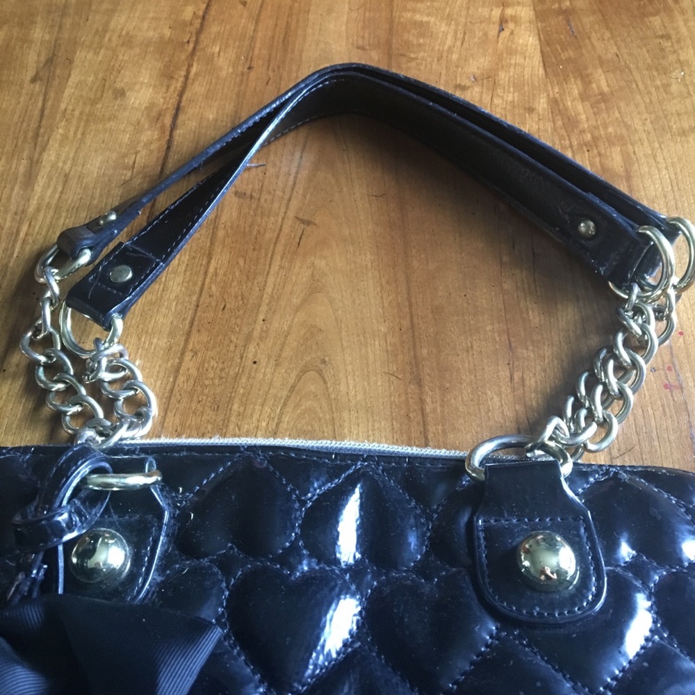 Betsey Johnson Yours Mine & Ours black quilted bag - Picture 5 of 8