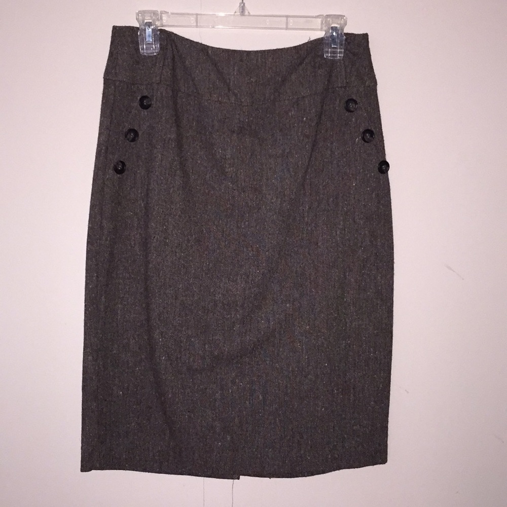 B. Moss Tweed pencil skirt