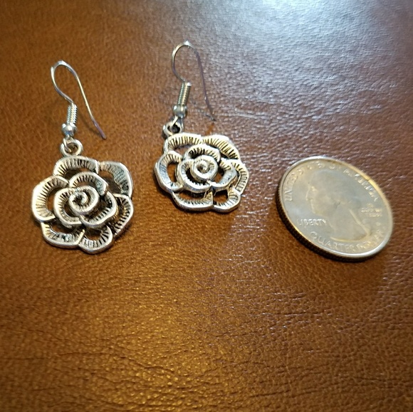 Tibetan Silver Rose Earrings - Picture 6 of 6