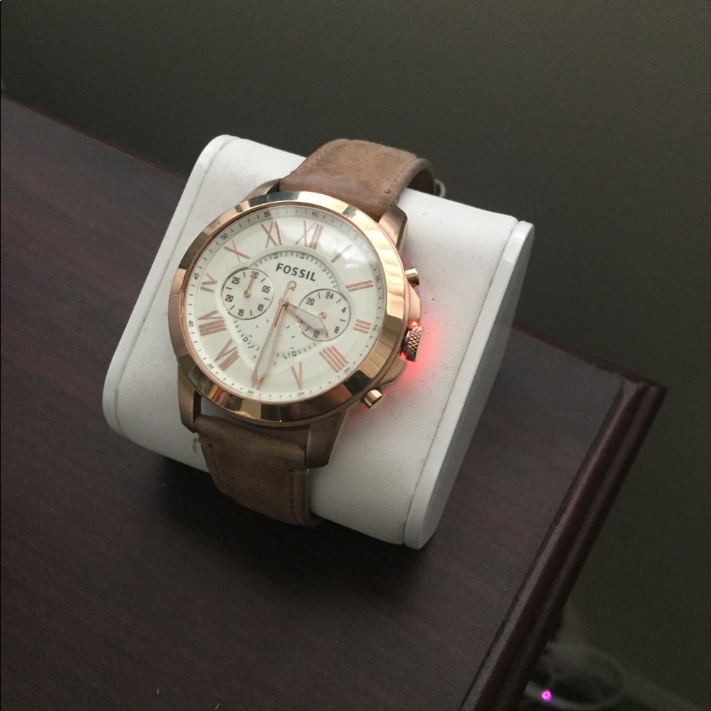 Fossil Q Smartwatch with charger