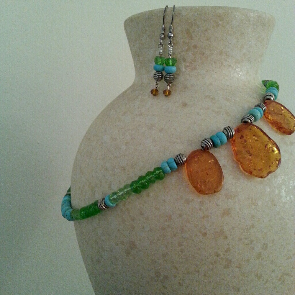 🍏Blue, Green, Amber necklace set