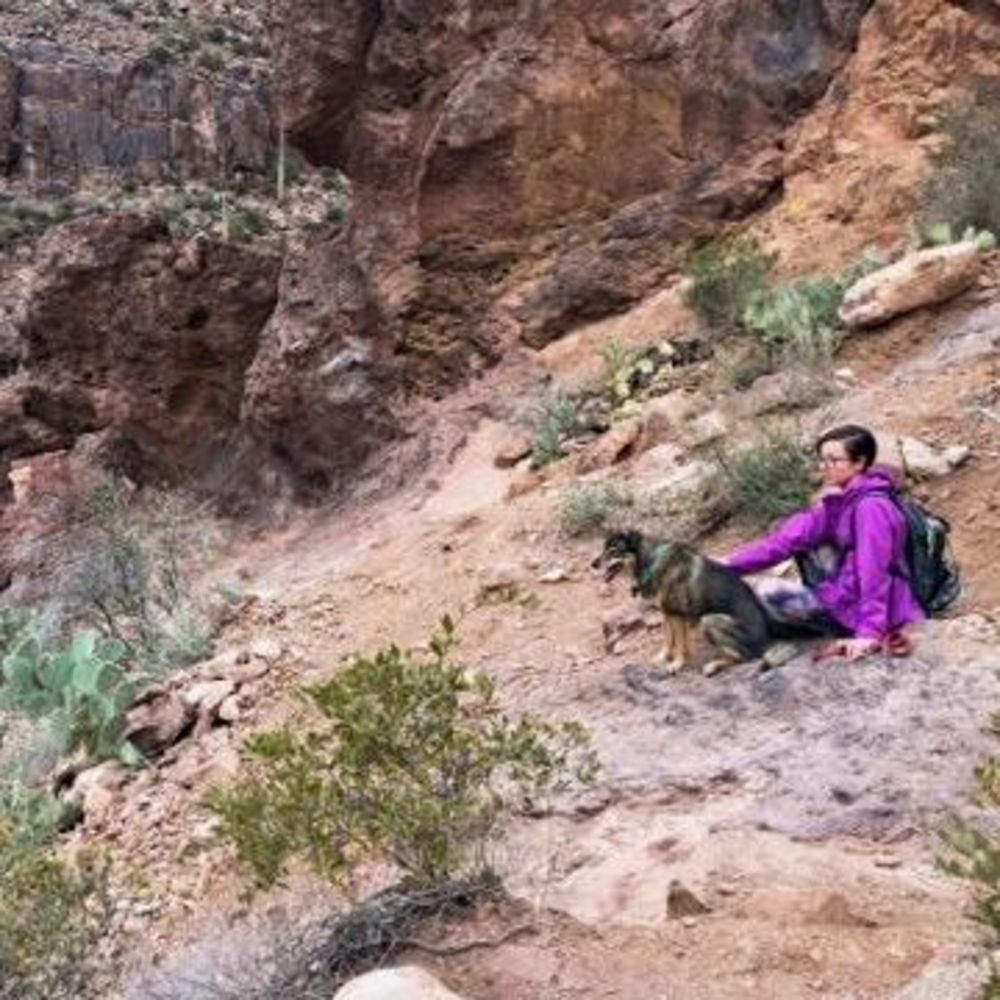 Meet your Posher, Ena