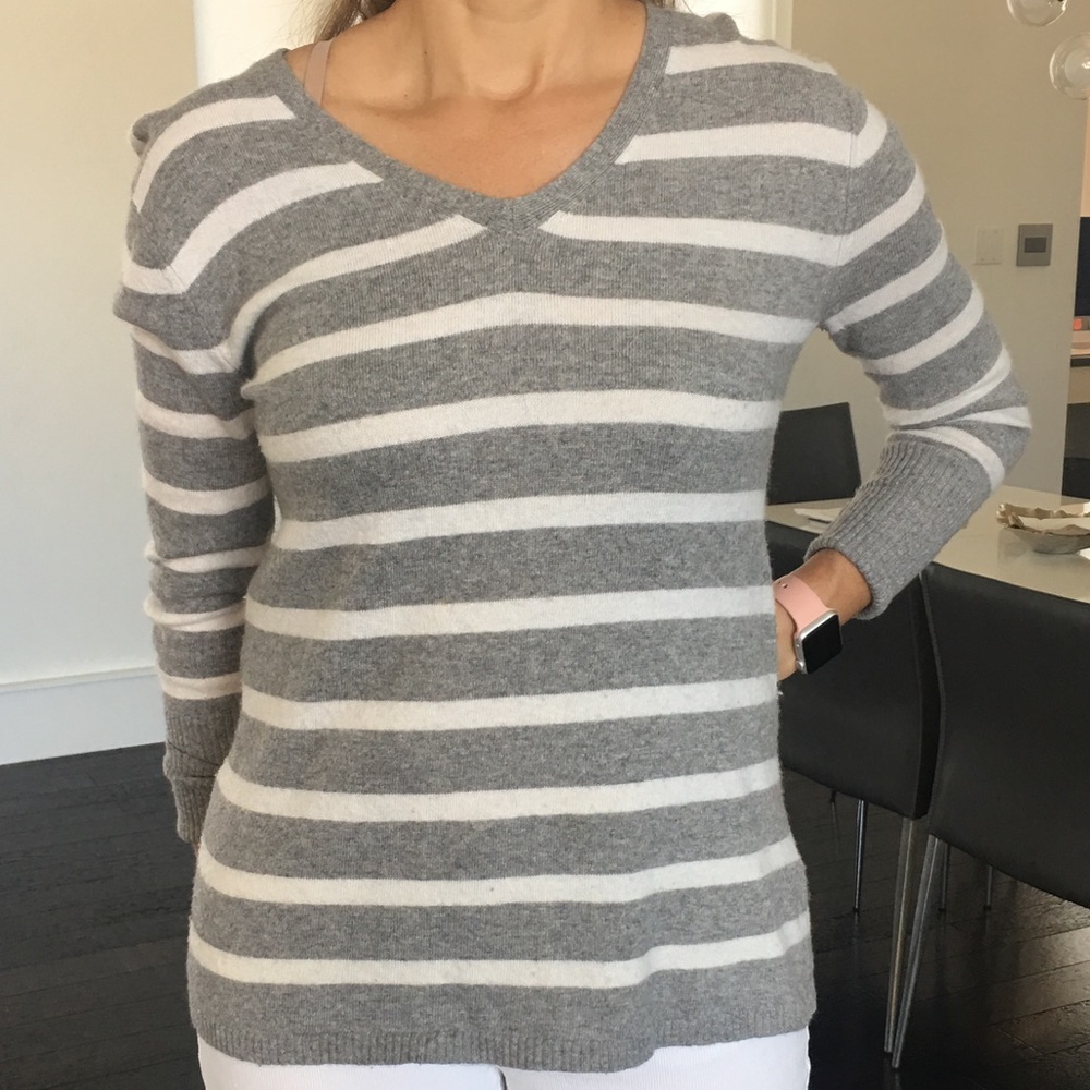 Vineyard Vines Sweater