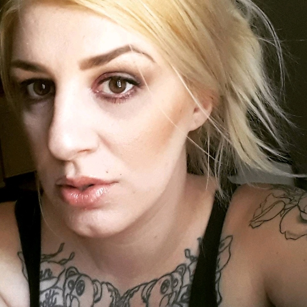 Meet your Posher, Becky