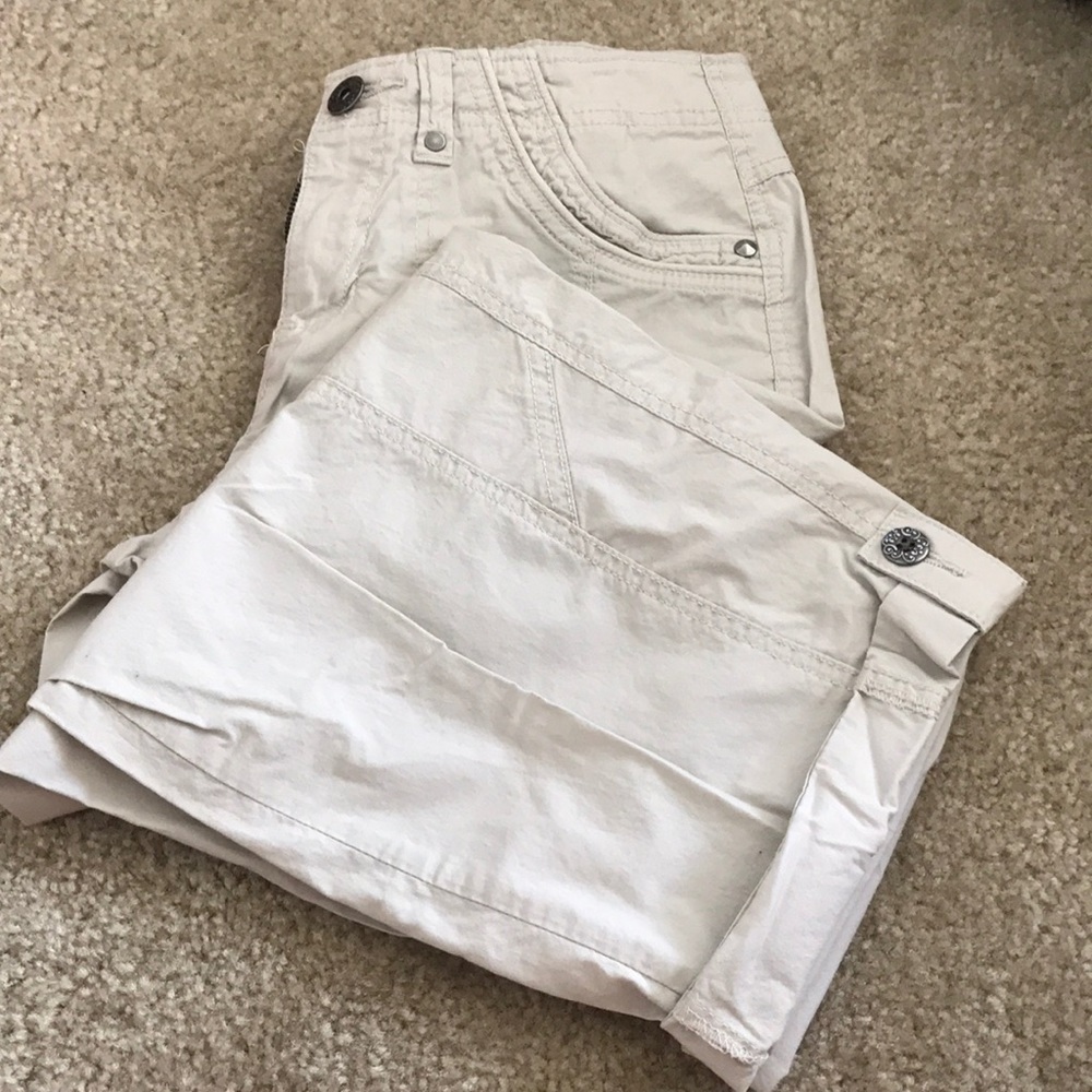 Pale cream capri pants