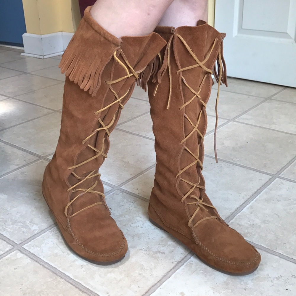 Tall Minnetonka Boots worn twice size 10