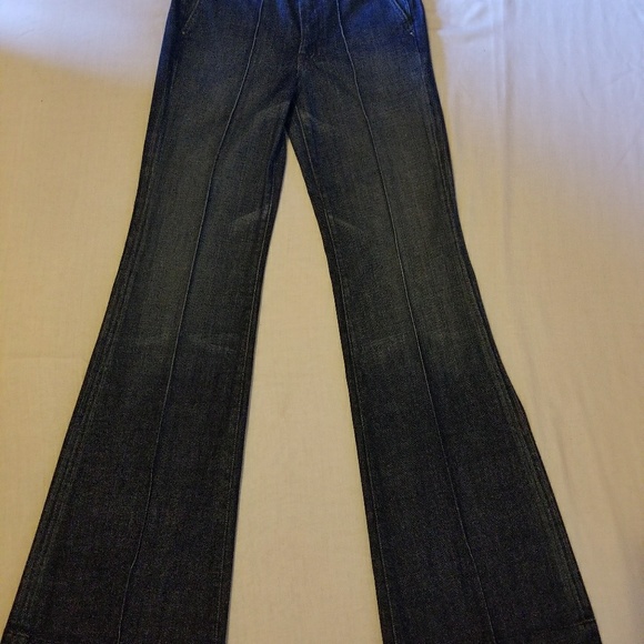 Seven For All Mankind- New😊 - Picture 3 of 4