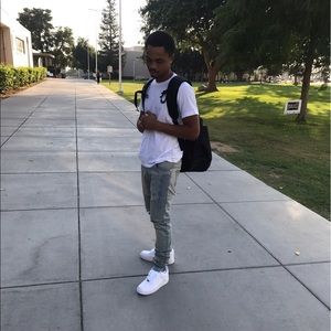 Meet your Posher, Codie