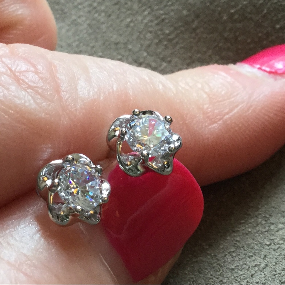 💫Last 2! Fave! AAA Zircon Sterling Stud Earrings! - Picture 5 of 7