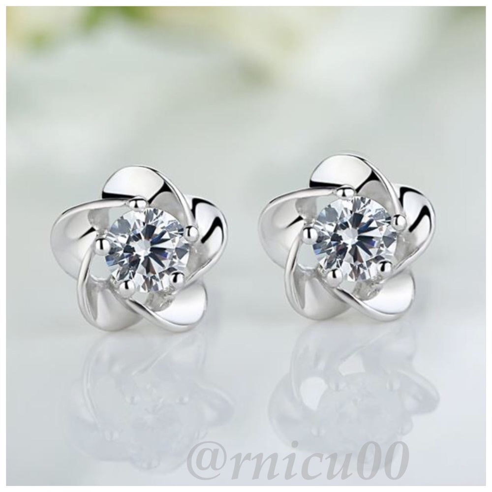 💫Last 2! Fave! AAA Zircon Sterling Stud Earrings! - Picture 1 of 7