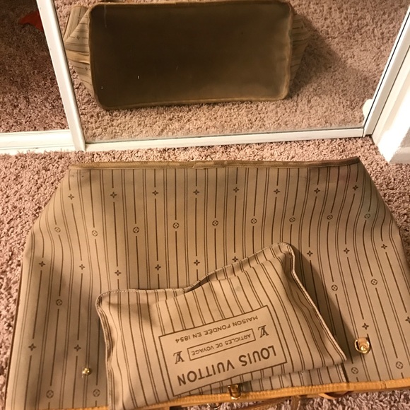 ***SOLD***Authentic LV Neverfull GM - ***SOLD*** - Picture 8 of 8