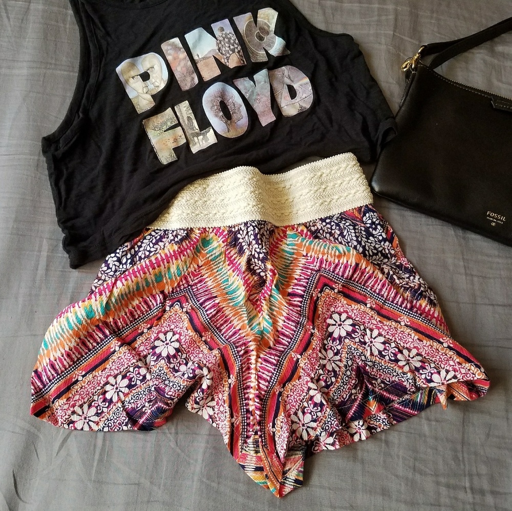 **MOVING SALE** Flowy Patterned Shorts