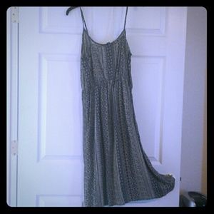 ⤵CLOSET CLEAR OUT Sun dress